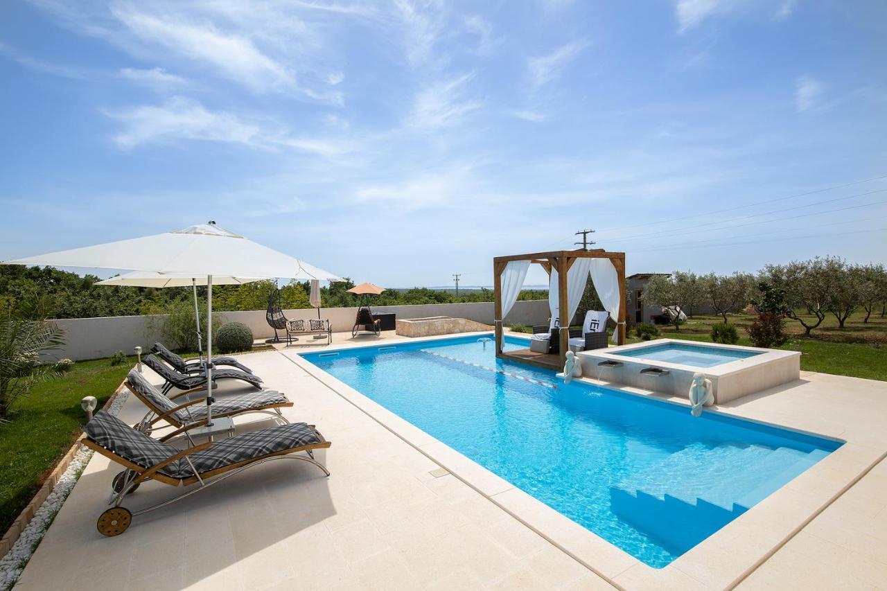 Holiday House Bilos 보드냔 외부 사진