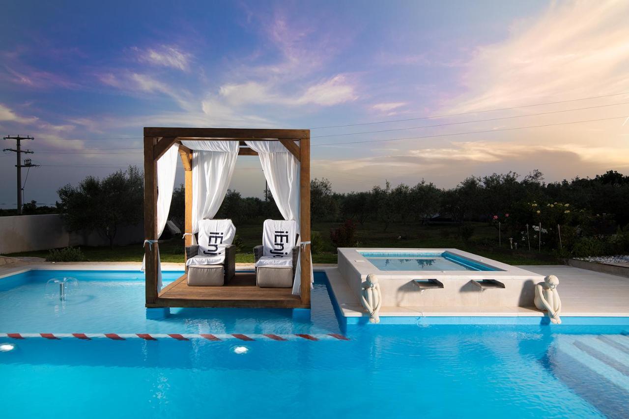 Holiday House Bilos 보드냔 외부 사진