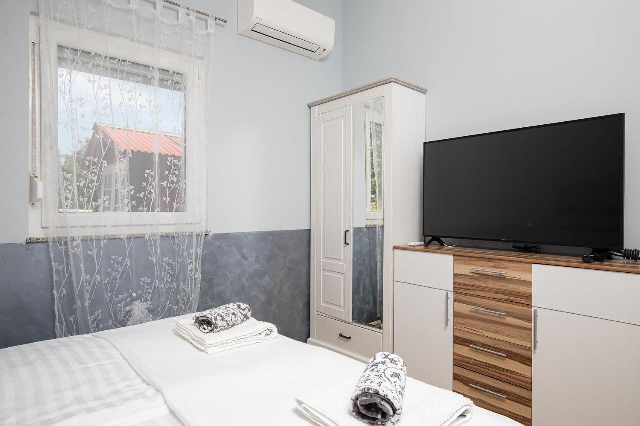 Holiday House Bilos 보드냔 외부 사진
