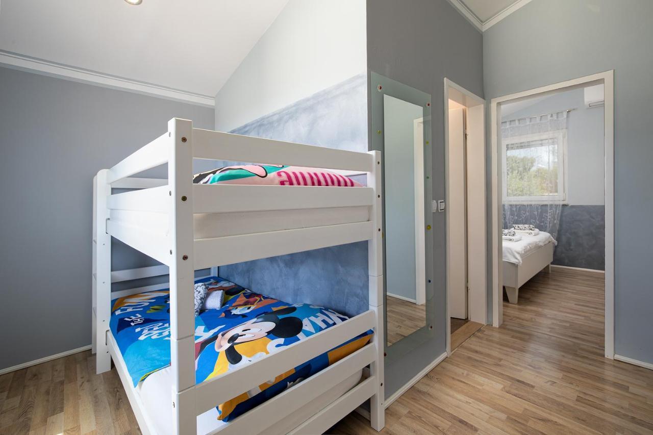 Holiday House Bilos 보드냔 외부 사진