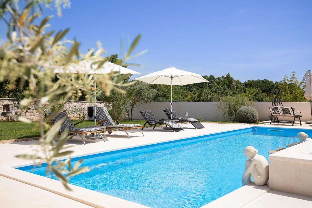Holiday House Bilos 보드냔 외부 사진